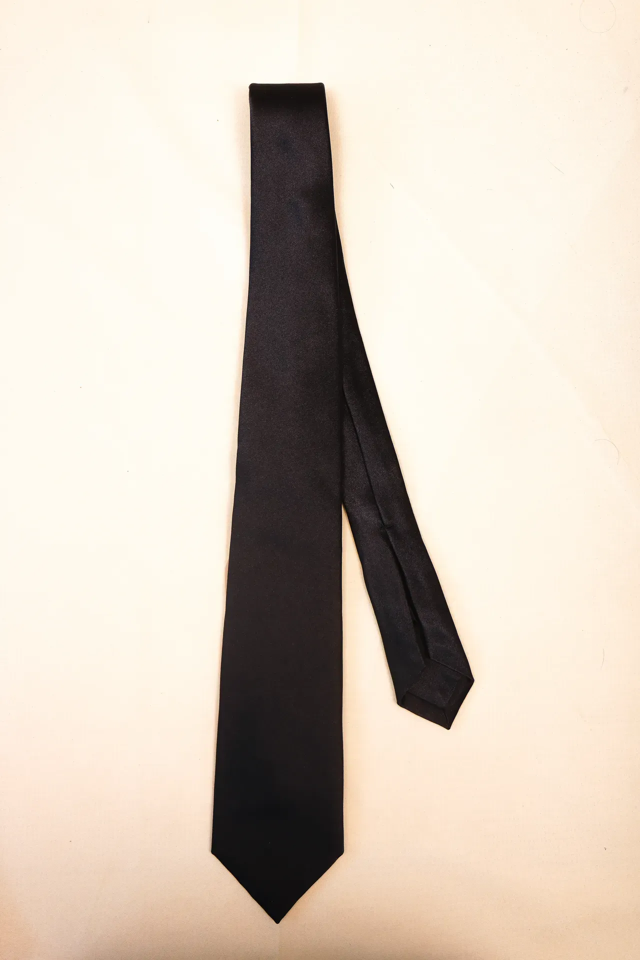 Tie 100% Silk Navy Plain 7 Folds