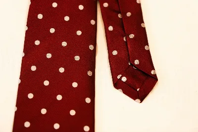Tie 100% Silk Red & White Dots Self Tip
