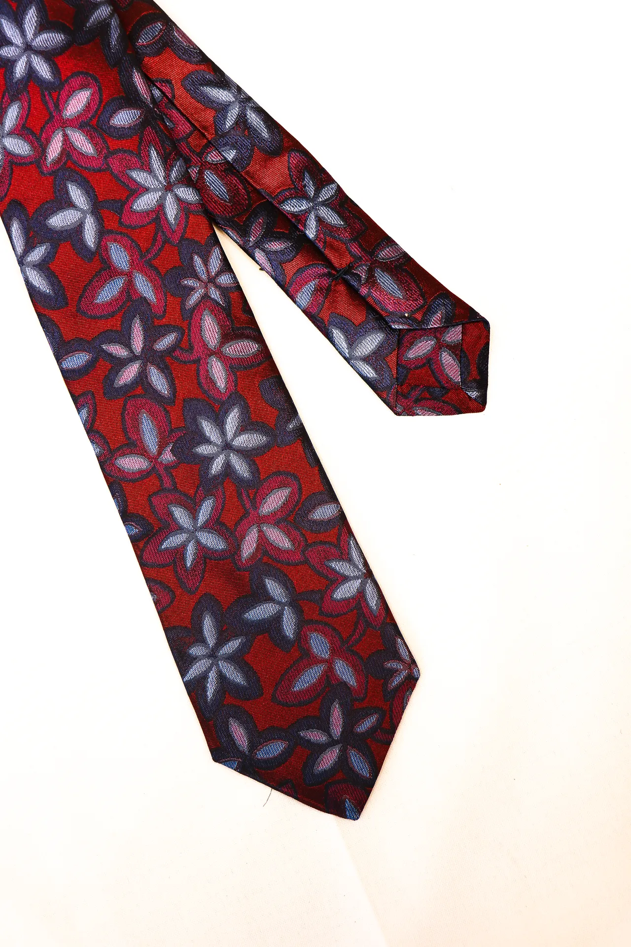 Tie 100% Silk Red & Blue Flower Self Tip
