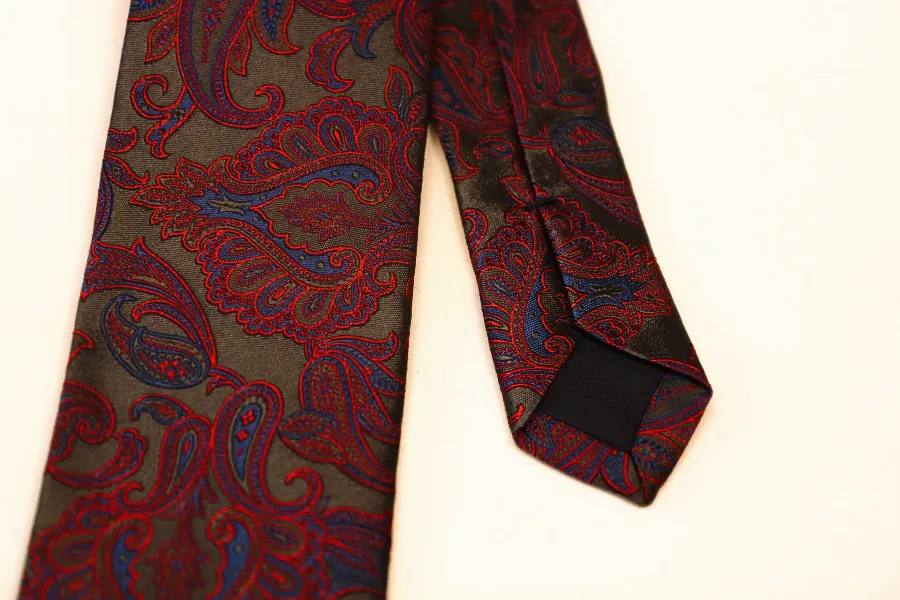 Tie 100% Silk Green & Red Flower Silk Tip