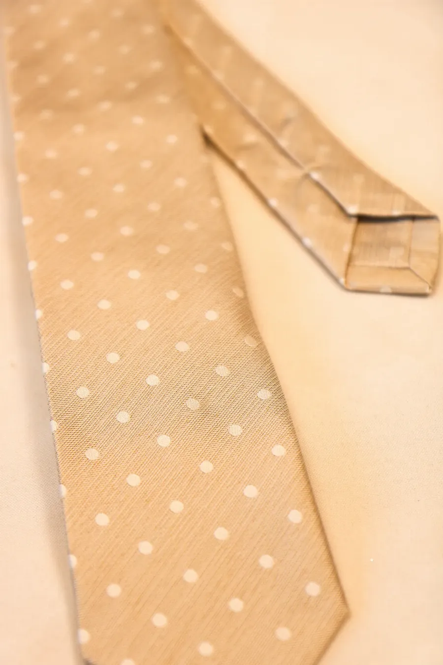 Tie 100% Silk Beige White Dots Self Tip