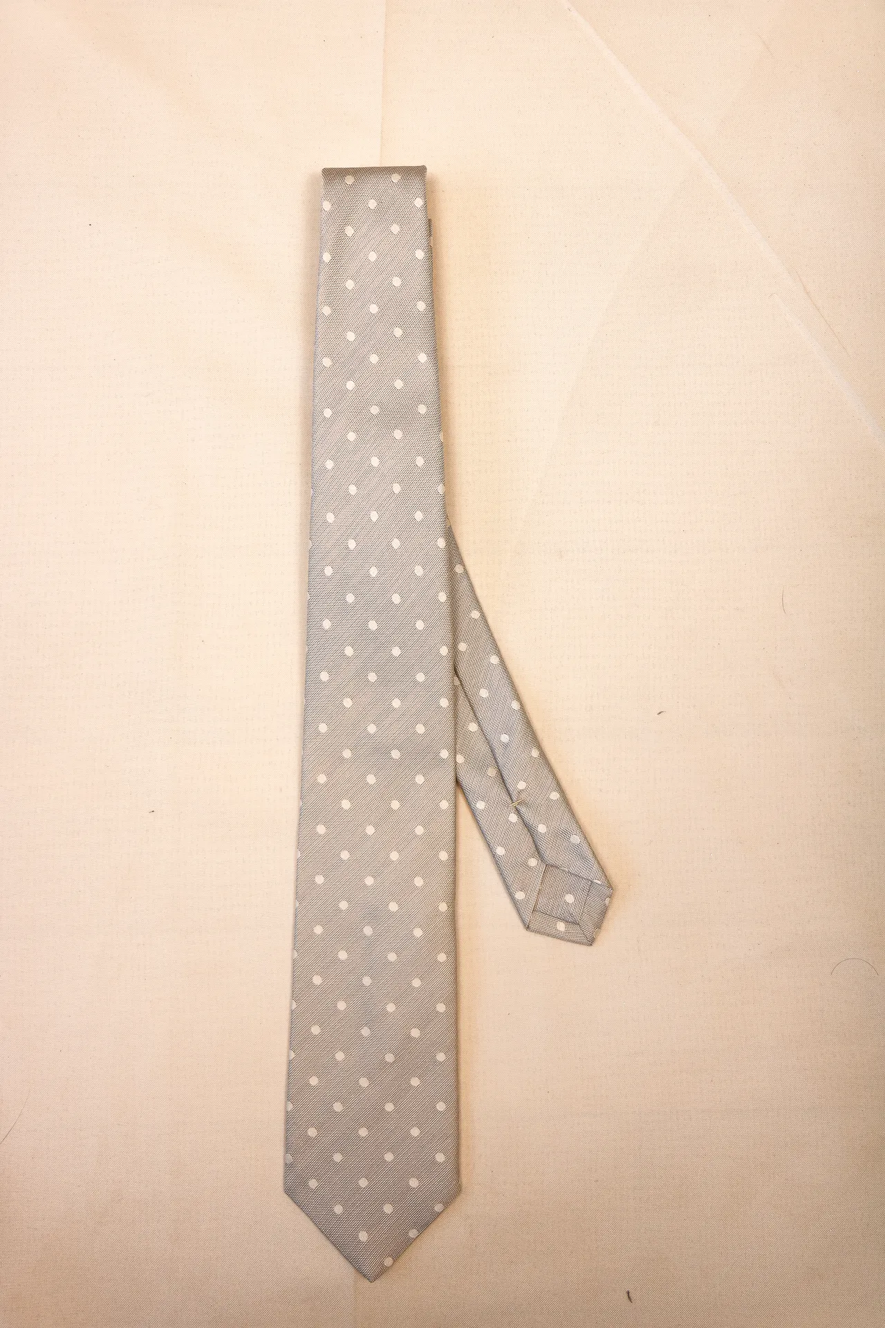 Tie 100% Silk Light blue White Dots Self Tip