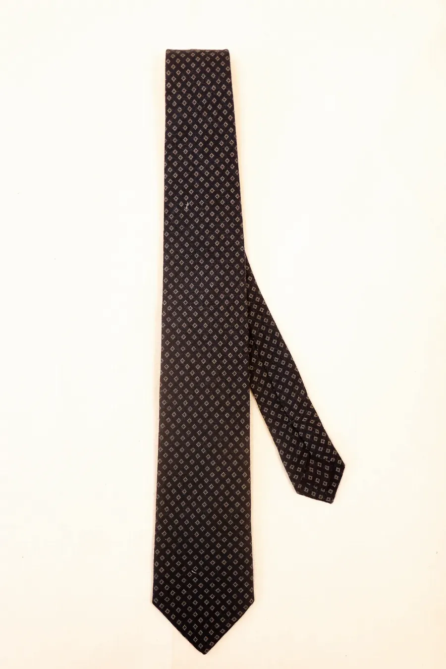 Tie 100% Wool Navy & Grey Flower Self Tip