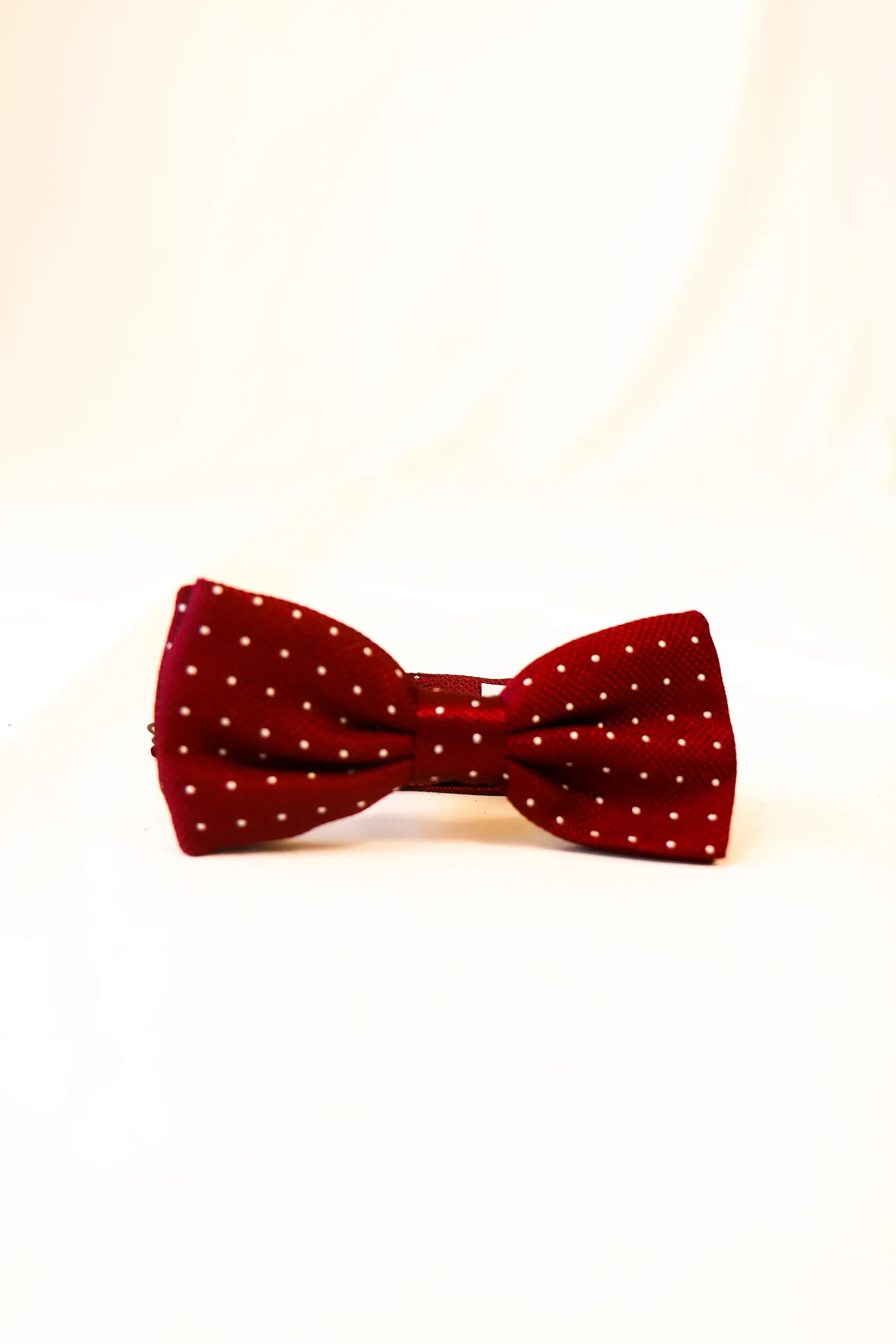 Bowtie 100% Silk Red & White Dots