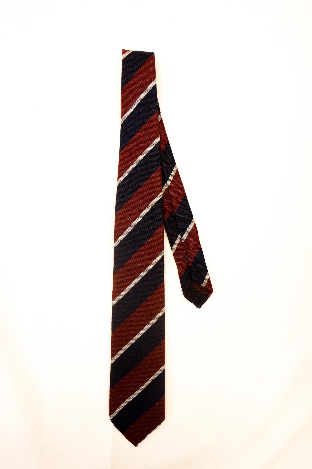Tie 70% Cashmere 20% Wool 10% Silk Navy and Red Stripe Untipped