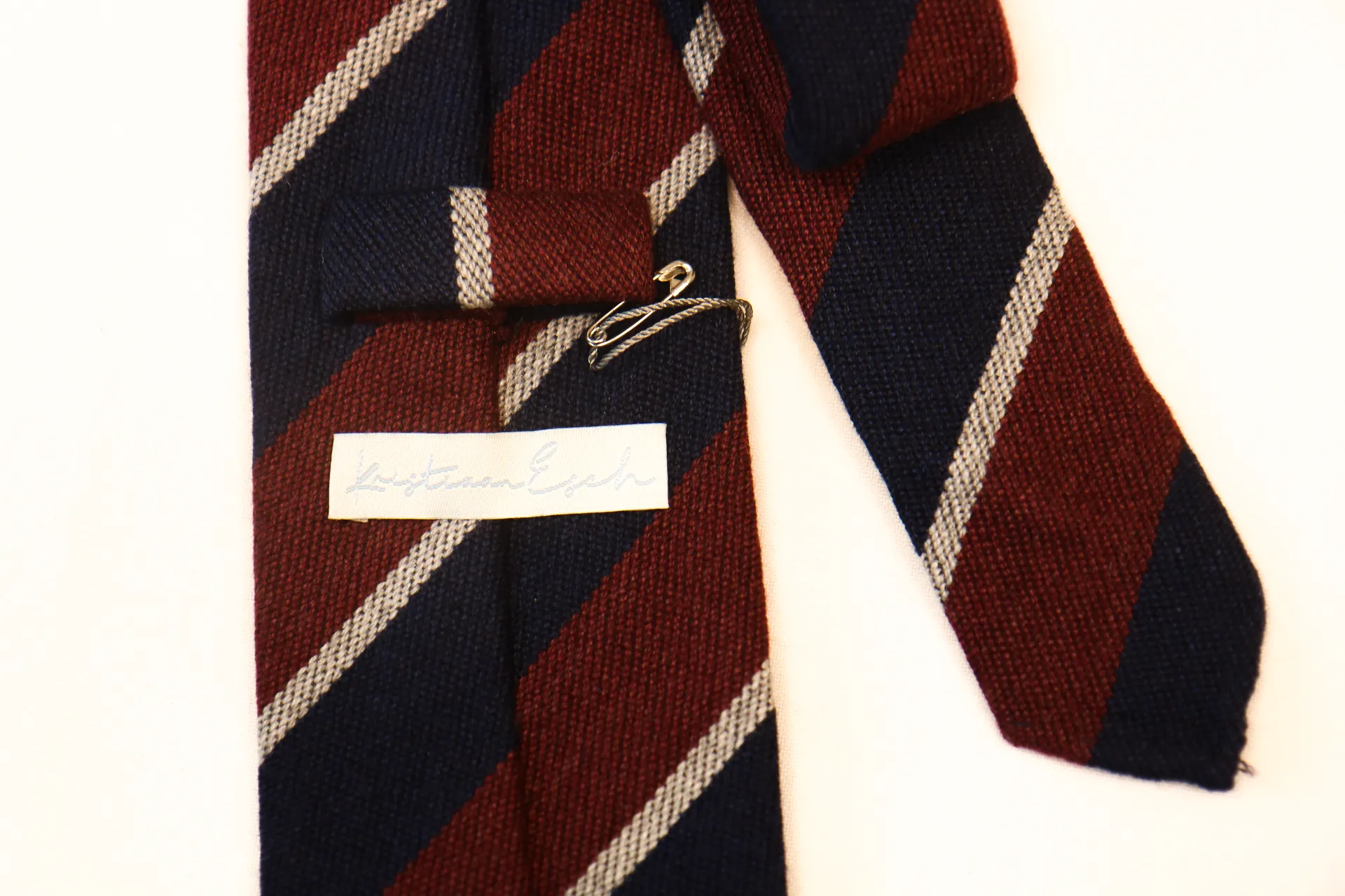 Tie 70% Cashmere 20% Wool 10% Silk Navy and Red Stripe Untipped