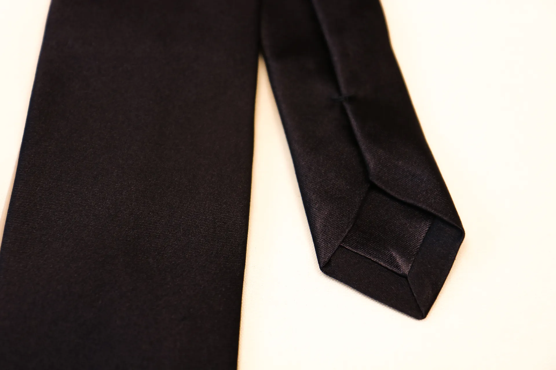 Tie 100% Silk Navy Plain Self Tip